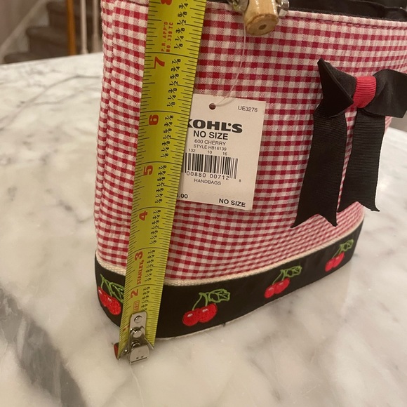 Brand New With Tags Croft and Barrow Gingham Cherry Bag - Picture 9 of 9